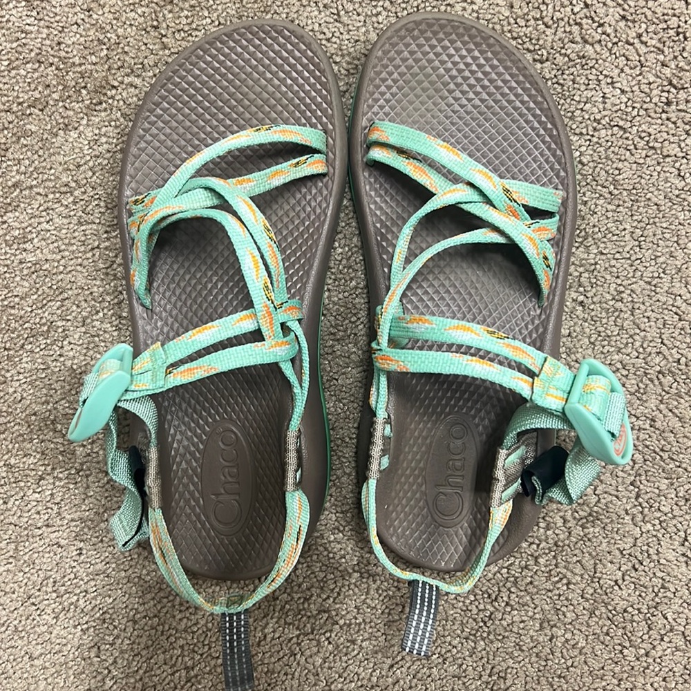 Girls Chaco Sandals Size 4 - Very Good Condition